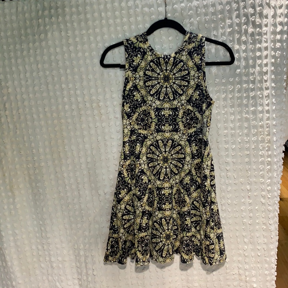 Vans medium dress soft zipper back